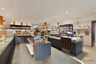 This excellently located commercial space in the village center of Herent offers a unique investment opportunity. The space is currently rented and set up as a bakery. The current commercial lease runs until 31/12/2031.<br /><br />Features:<br /><br />Ground floor commercial space with a usable floor area of 157 m²<br />Consists of a sales area, workshop, and storage space<br />Ample parking in the area, convenient for customers and visitors<br />Accessible at the back for deliveries, facilitating logistics<br />Located in the heart of Herent, close to public transport and other amenities<br /><br />Ideal for investment or for those looking to start a new commercial activity<br /><br />Want more information?<br />Contact Marijke at 0489 01 14 96 or email marijke@polares.eu.