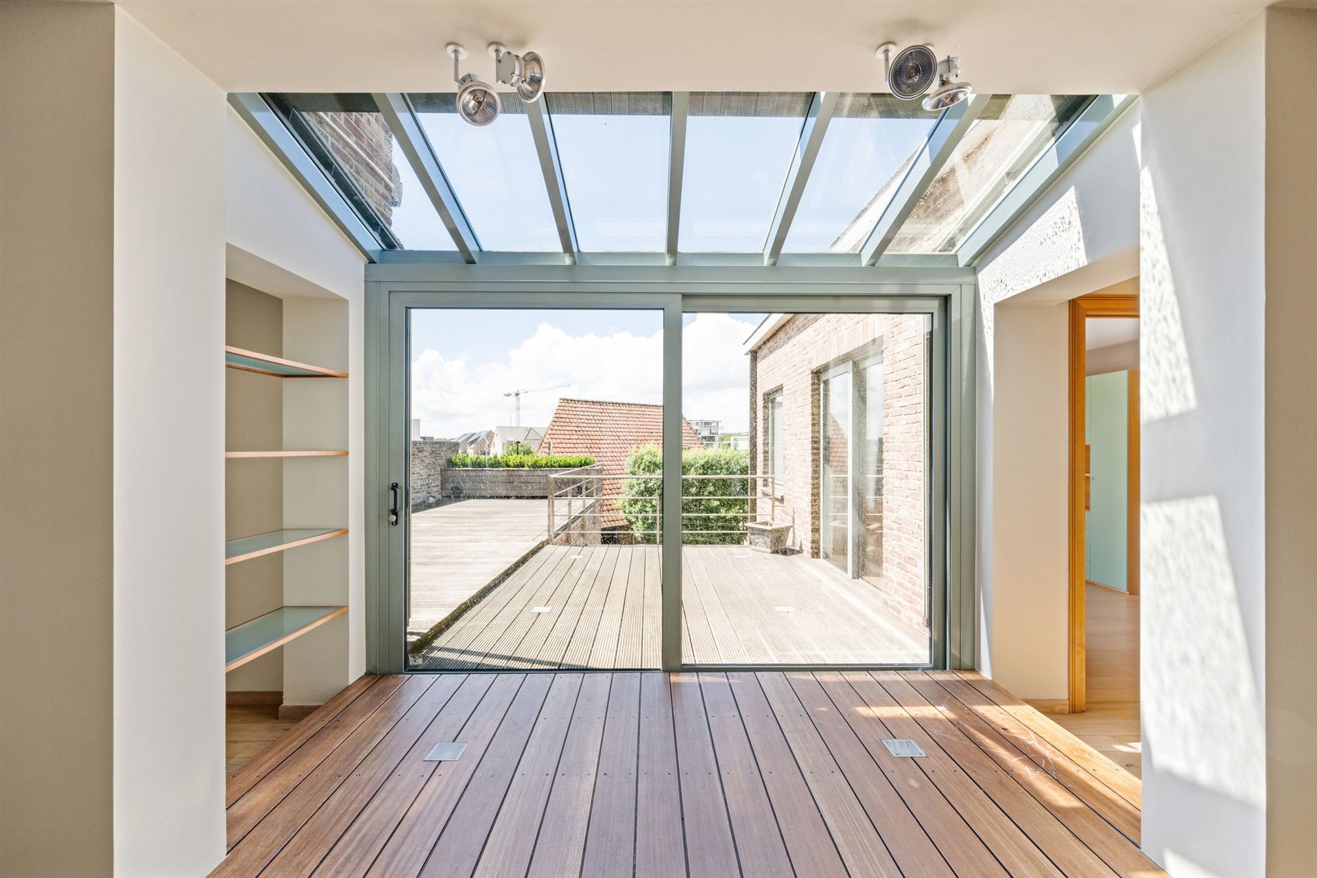 Unieke combinatie van wonen en werken in Sint-Eloois-Vijve! - foto 5