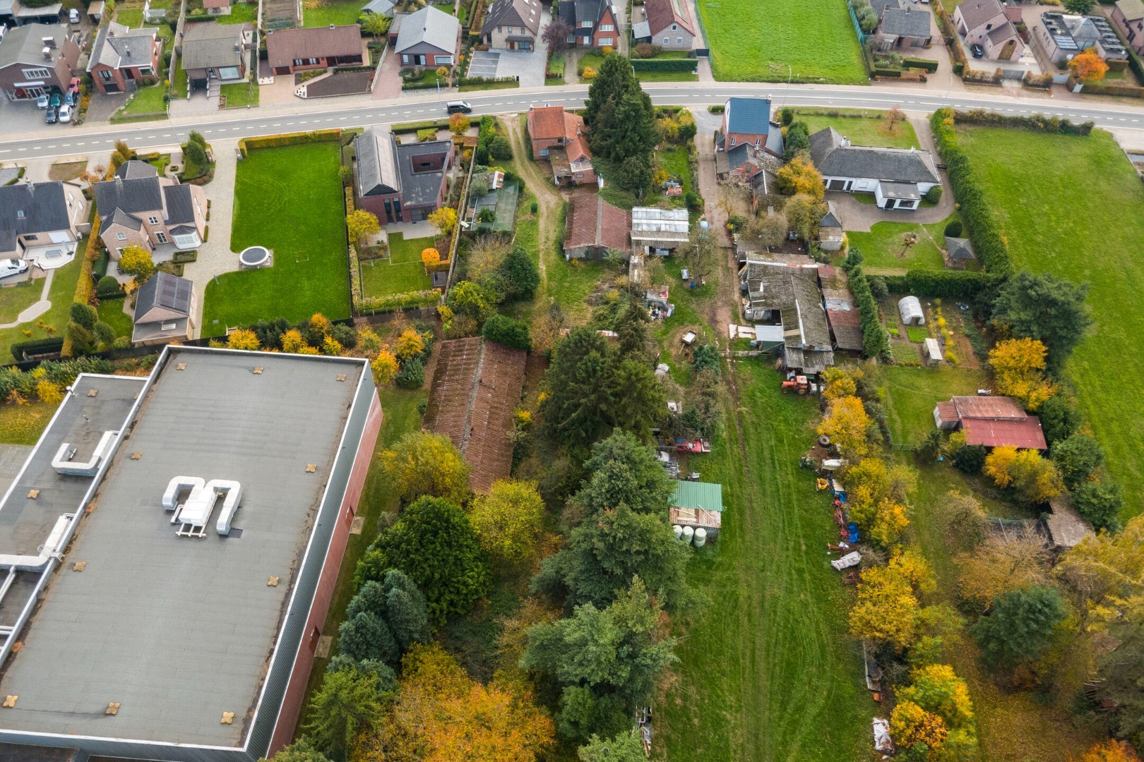 Te renoveren woning op een ruim perceel van 3600 m² nabij Meerhout-centrum - foto 3