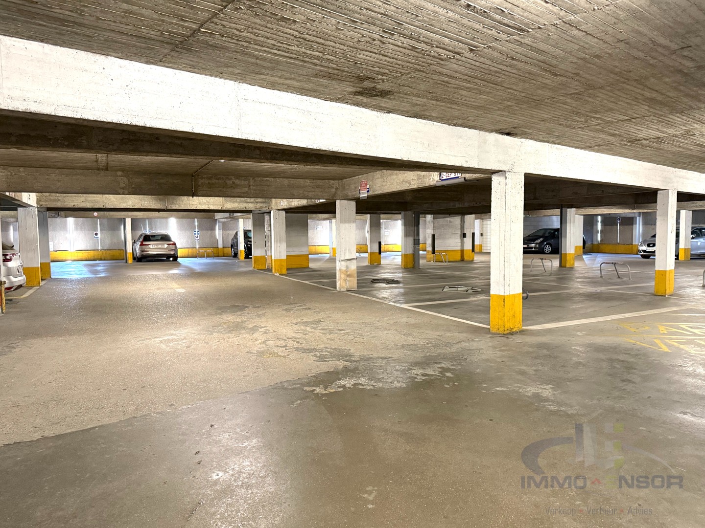 Premium Parkeerplaats te Koop in Oostende - Investeren in gemak en zekerheid - foto 5
