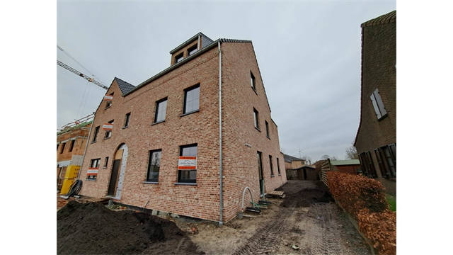 Een ruim en energiezuinig nieuwbouwappartement met terras op de eerste verdieping - foto 2