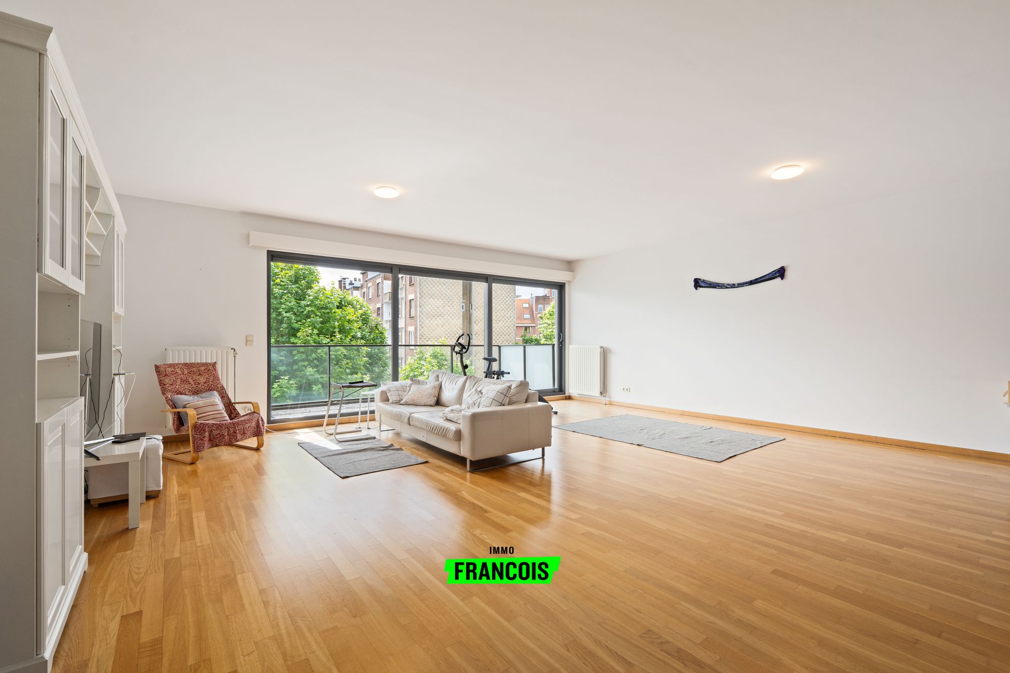 Modern appartement met 3 slaapkamers, 2 badkamers en groot terras in Elsene - foto 5
