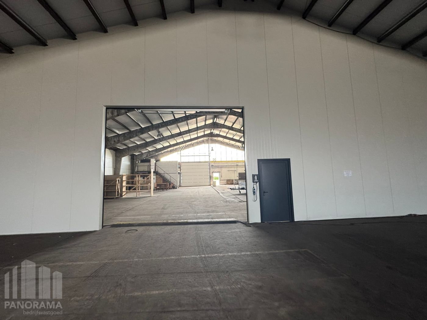 Opslagruimte van 1.500 m² op ruim terrein van 6.500 m² te koop te Vilvoorde - foto 4
