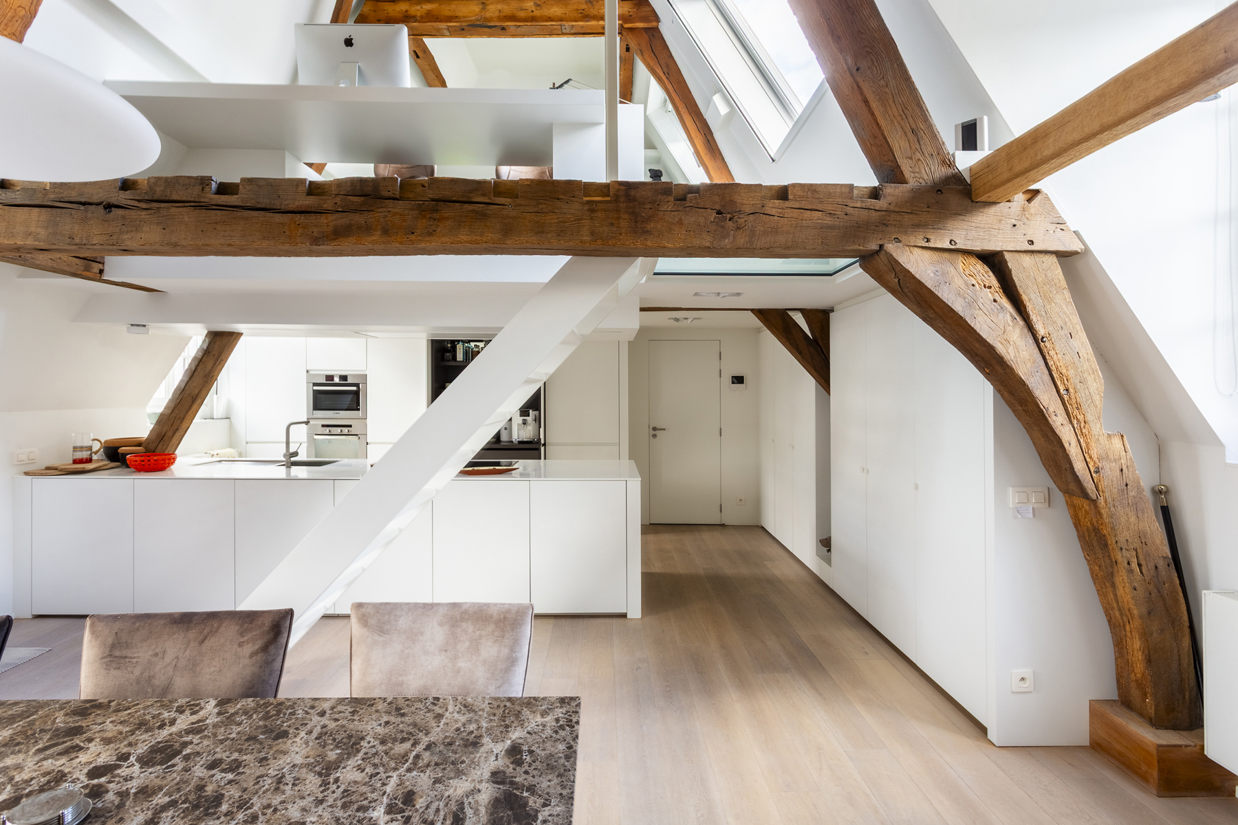 Authentiek gerenoveerd appartement in hartje Antwerpen - foto 4