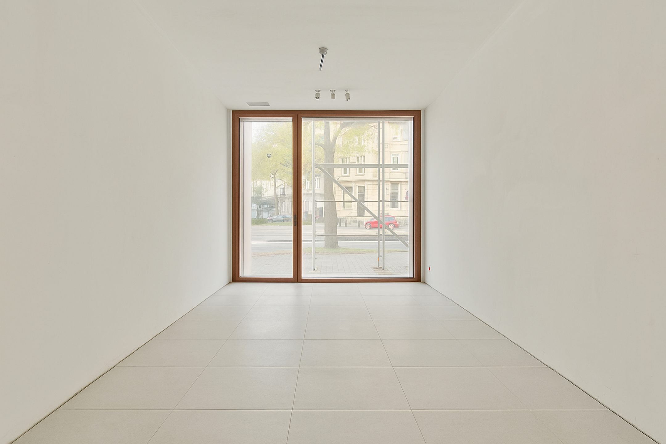 Nieuwbouw handelsgelijkvloers op toplocatie. - foto 2