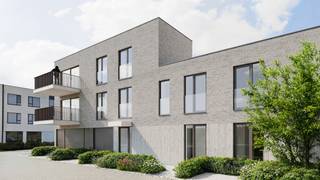 🏡 OPENDEURDAG OP ZATERDAG 14 NOVEMBER TUSSEN 10.00 uur - 13.00 uur 🏡<br /><br />Ontdek Residentie Adelaer VI in de nieuwe verkaveling Poortvelden, net buiten het centrum van Aarschot. 🏡<br /><br />✔️ 17 moderne nieuwbouwappartementen<br />✔️ 1, 2 of 3 slaapkamers<br />✔️ Terras of privatieve tuin<br />✔️ Woonoppervlaktes van 76 m² tot 123 m²<br />✔️ Ondergrondse parking, bergingen & fietsenstalling <br />✔️ Slechts 8 minuten fietsen van het station<br />✔️ Rustige, residentiële ligging nabij winkels, scholen en voorzieningen<br /><br />Met een E-peil van slechts E30 zijn de appartementen zeer energiezuinig. Standaard uitgerust met een lucht-water warmtepomp, vloerverwarming en een ventilatiesysteem D, bieden ze niet alleen wooncomfort, maar dragen ze ook bij aan een lagere energiefactuur. Kopers hebben de vrijheid om hun appartement volledig naar eigen smaak en budget af te werken met kwalitatieve materialen. <br /><br />Een ideale thuis voor starters, gezinnen én senioren die comfortabel en toekomstgericht willen wonen.<br />Er zijn 2 modelappartmenten volledig afgewerkt dewelke reeds bezocht kunnen worden. 👀<br /><br />De prijs voor de appartementen is exclusief 21% BTW, registratierechten en de aankoop van parkeerplaats en berging!<br /><br />Alvast interesse of meer info nodig over het project? Neem contact op met Philippe via 0498/59.84.11 of philippe@sophimo.be!