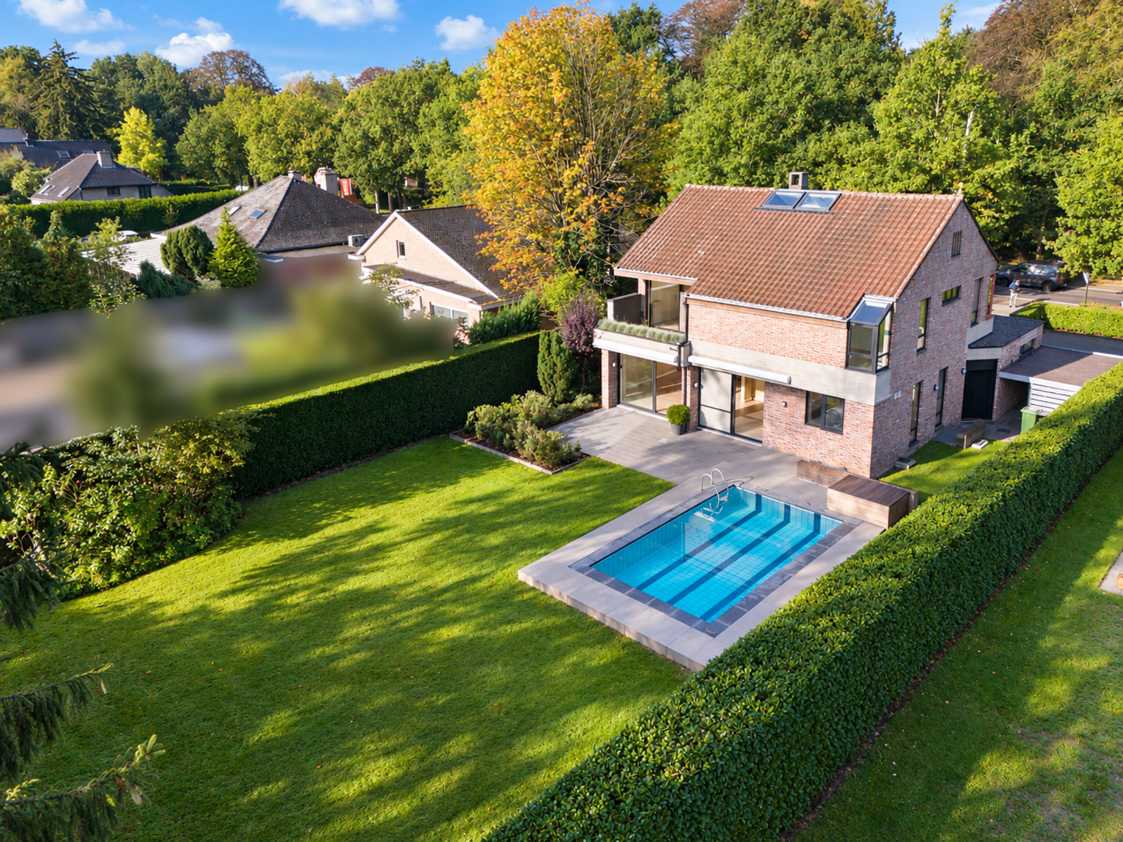 Goed onderhouden eigentijdse villa met 4 slaapkamers.   - foto 2