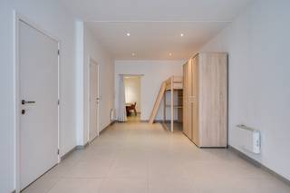 Instapklare woning gelegen in de Tramstraat te Heusden.Indeling:Inkomhal, leefruimte met aansluitend een open keuken met eetruimte. De...