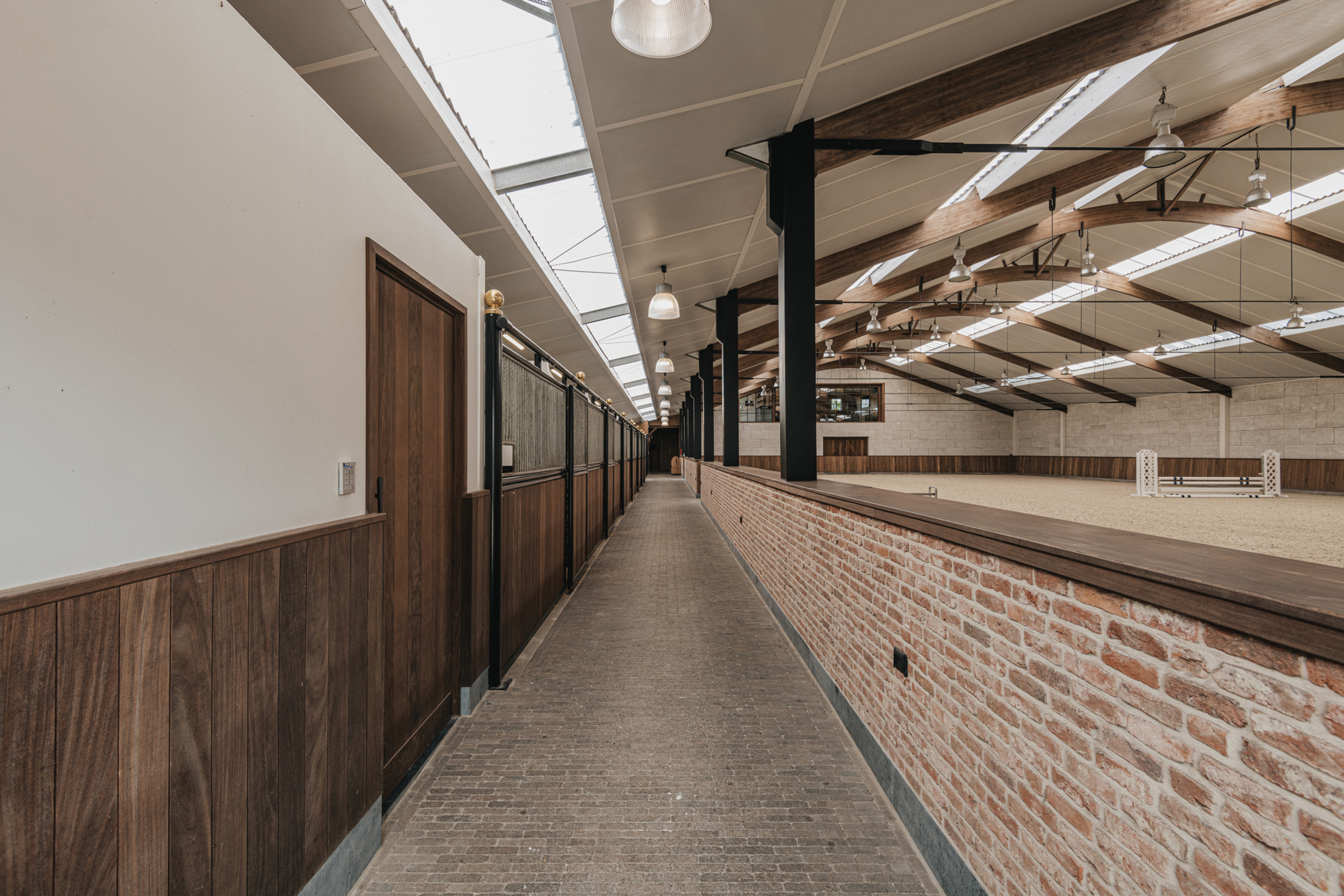 Exclusieve, hippische accommodatie op +/- 2,5ha - foto 3