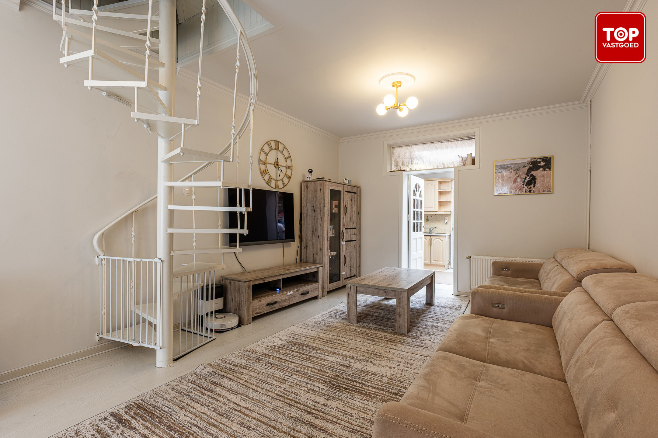 Instapklare woning met leuke buitenruimte, dicht bij centrum Gent - foto 2