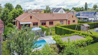 House for sale in Halle