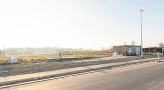 Deze bouwgrond is goedgelegen, genietend van een prachtig open zicht, en biedt veel potentieel. Mogelijkheid tot het bouwen van een loods +...