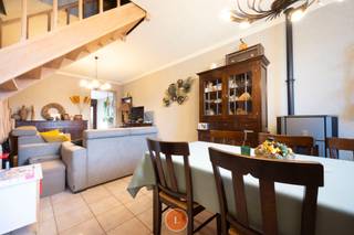 Op een goede ligging, vlakbij het centrum van Menen, bevindt zicht deze instapklare gezinswoning.De woning kan bezichtigd worden tijdens het...