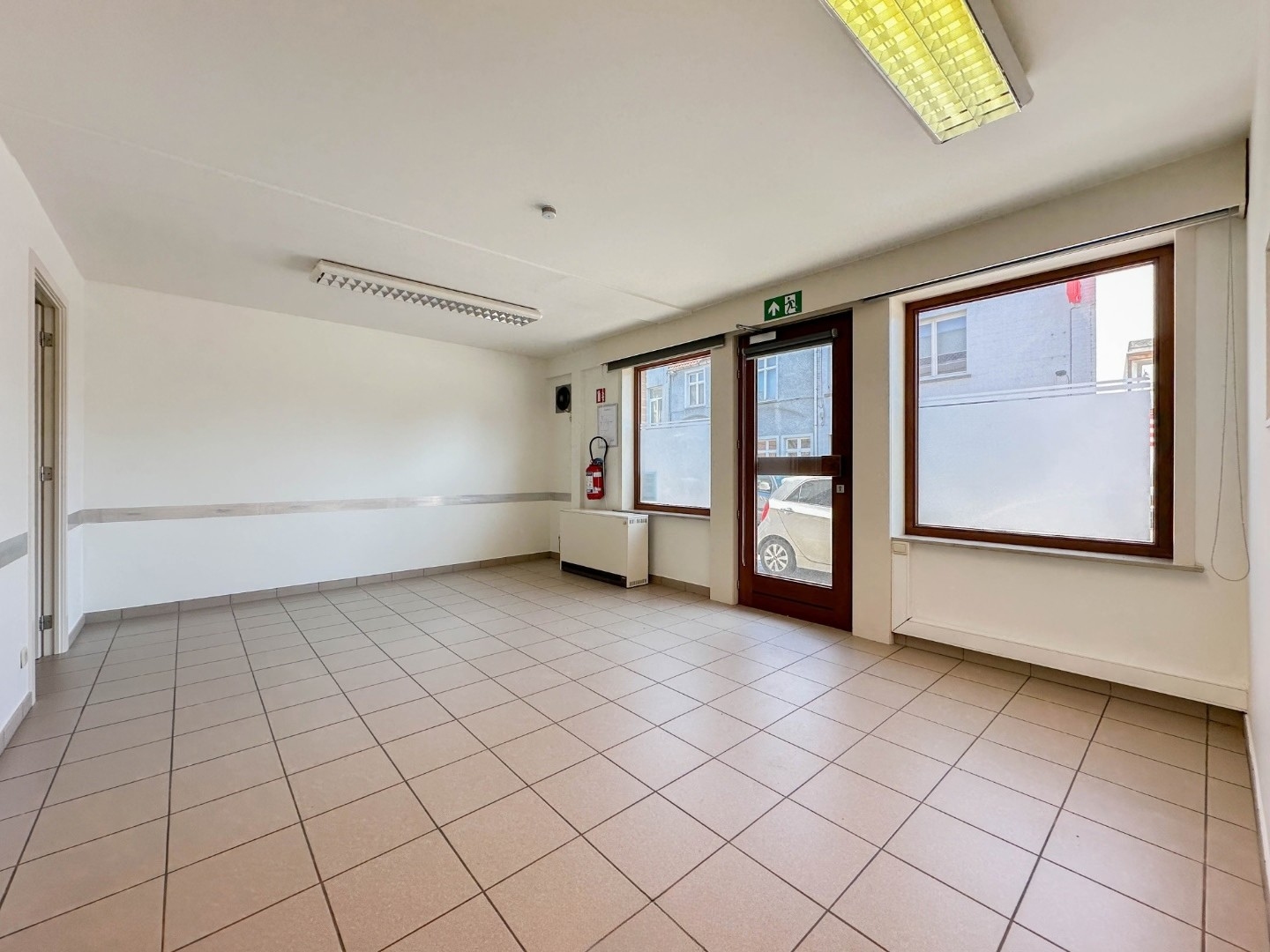Te koop, commercieel gelegen handelsruimte op centrale ligging te Oudenaarde - foto 5