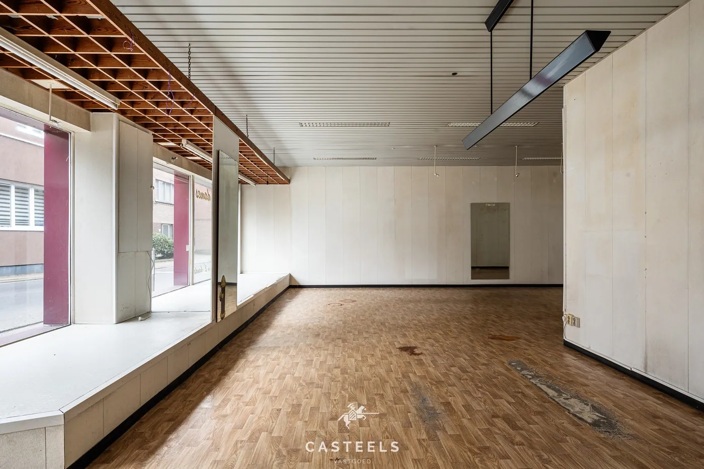 Ruime en karaktervolle woning met potentieel in Wetteren - foto 3