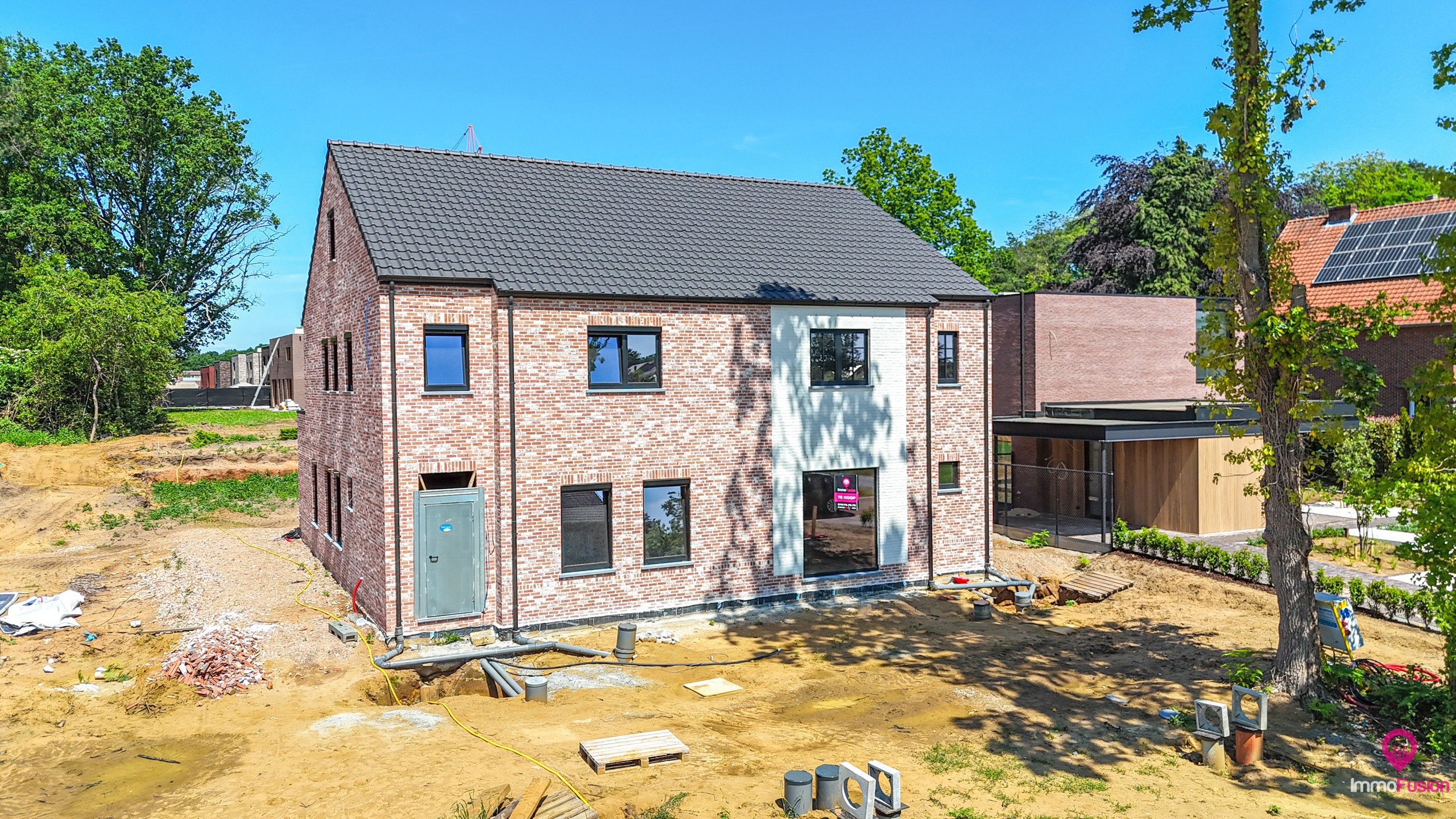 Prachtig gelegen casco woning met 4 slaapkamers! - foto 5