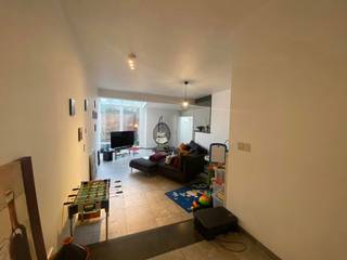 Gelijkvloers 2-slaapkamer appartement met terras te Mol. Dit centraal gelegen gelijkvloers appartement biedt comfortabel wonen op wandelafstand...