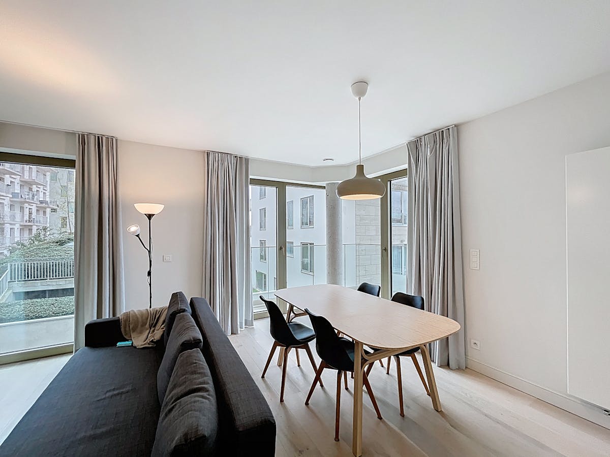 Tour&amp;Taxi - Te huur - 2 slaapkamerappartement met terras - foto 5