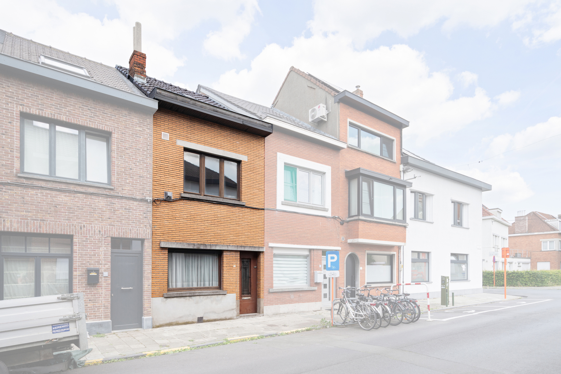 Te renoveren woning met tuin in Gentbrugge - foto 1