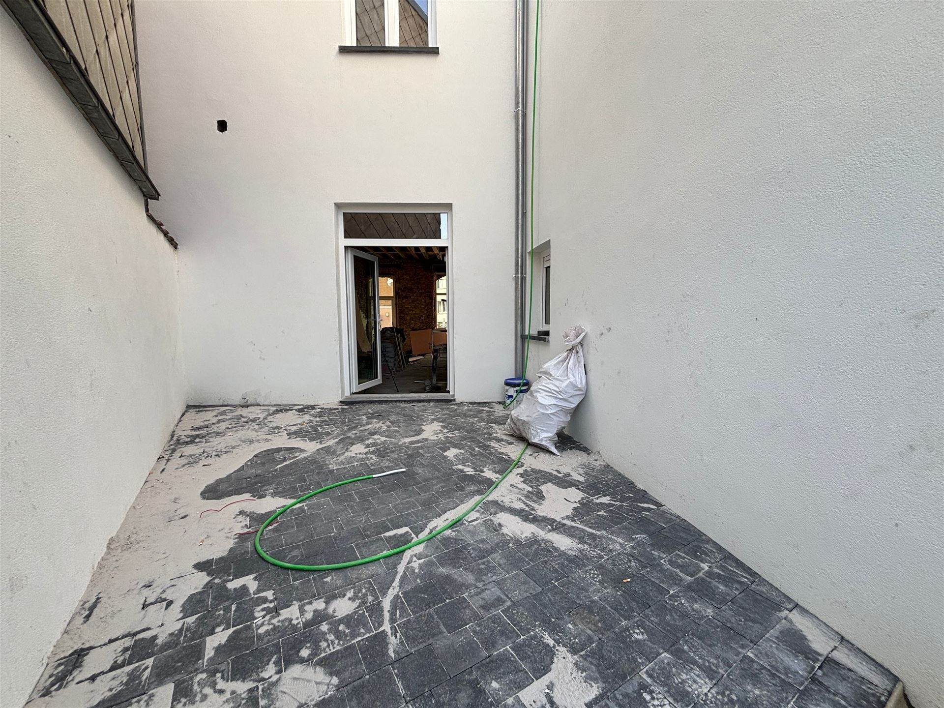 Commercial for rent in Tubize - photo 2