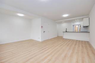 Dit volledig gerenoveerd appartement (2025) staat te koop aan de Kaaldries op een centrale locatie en op wandelafstand van het centrum van...