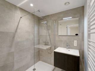 <h2><span>Modern 1-slaapkamerappartement aan het Borgersteinpark in Sint-Katelijne-Waver</span></h2><h3><span>Troeven van dit appartement:</span></h3><ul><li><span>Lift aanwezig in het gebouw</span></li><li><span>Lage gemeenschappelijke kosten</span></li><li><span>Energiezuinig (EPC A)</span></li><li><span>Modern en instapklaar</span></li><li><span>Directe toegang tot het park</span></li><li><span>Handige privatieve kelderberging</span></li><li><span>Vlotte verbinding naar de dorpskern van Sint-Katelijne-Waver én Mechelen</span></li></ul><p><span>Dit prachtige nieuwbouwappartement combineert comfort en natuur op unieke wijze. De lichtrijke open leefruimte met uitgeruste keuken vormt het hart van de woning. Aansluitend bevindt zich een praktische bijkeuken met aansluiting voor de wasmachine. Via de inkomhal met apart gastentoilet bereik je de ruime slaapkamer en de moderne badkamer met douche en stijlvol lavabomeubel.</span></p><p><span>Hoewel er geen privéterras is, geniet je van </span><span>rechtstreekse toegang tot het gemeenschappelijk park</span><span>, waardoor buitenruimte nooit ver weg is.</span></p><p><span>Dit appartement is </span><span>perfect voor een alleenstaande of een koppel zonder kinderen</span><span> dat comfortabel en energiezuinig wil wonen in een groene omgeving.</span></p><p><span>Gemeenschappelijke kosten: €35/maand</span></p><p><span>Beschikbaar vanaf 01/05/2026</span></p><p><span>Interesse? Neem vandaag nog contact op en plan je bezoek!</span></p>