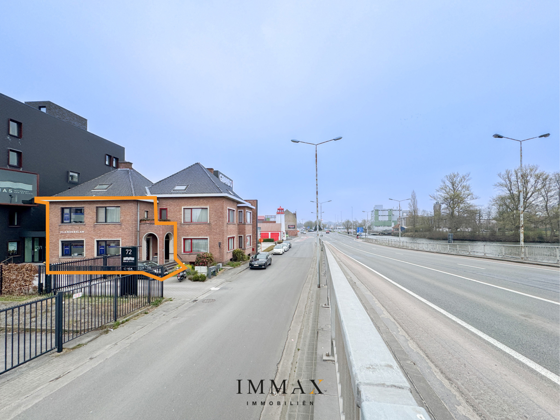 Commercial for rent in Bruges