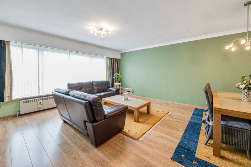 RUIM INSTAPKLAAR APPARTEMENT MET 3 SLAAPKAMERS EN GARAGE - foto 3