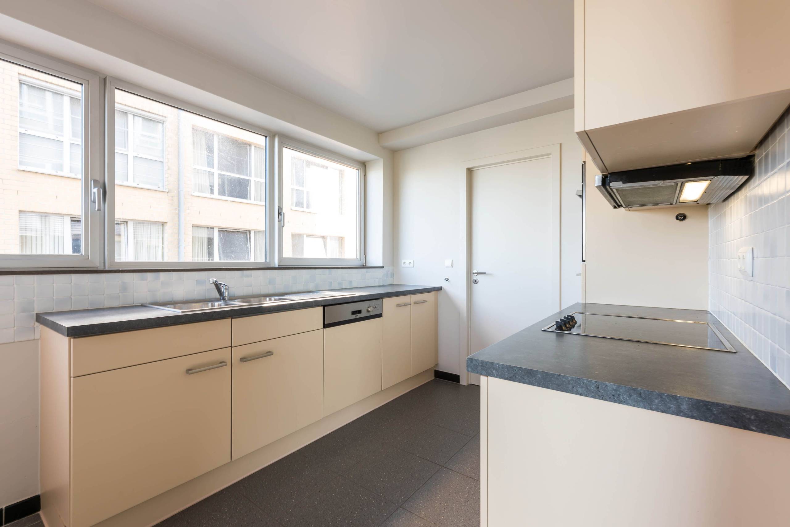 Apartment for rent in Diksmuide with 3 bedrooms - photo 5