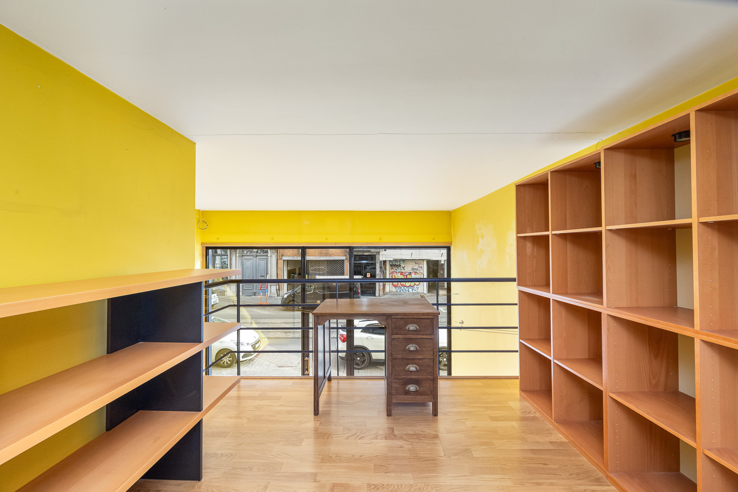 Veelzijdig opbrengsteigendom met aparte woongelegeheid en buitenruimte op A-locatie te Antwerpen met 2 aparte ingangen! - foto 5