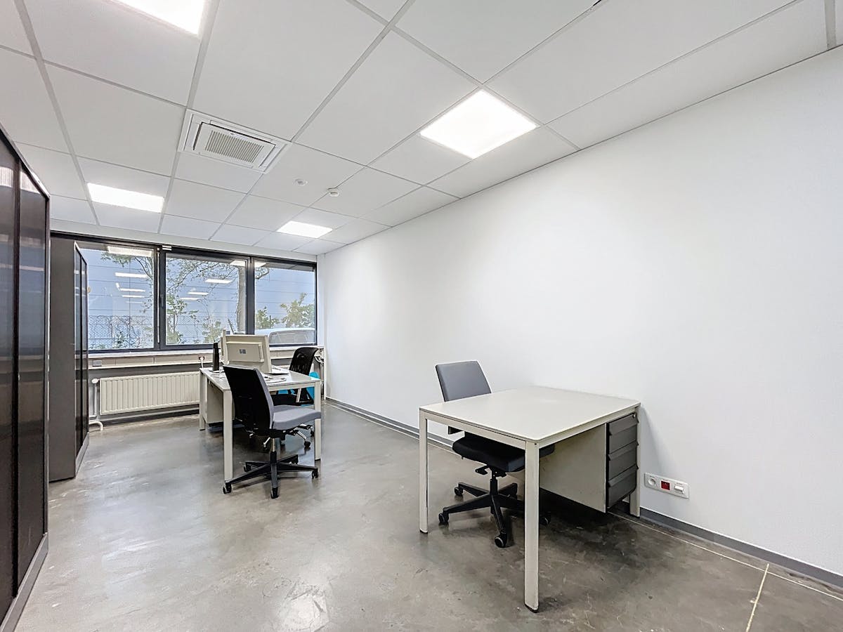 Kantoren (96 m² - 773 m²) te huur in Nazareth-De Pinte - foto 4