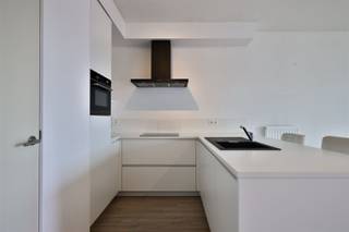 Dit ruime en strak afgewerkte appartement gelegen in Hoboken biedt comfort, licht en energiezuinig wonen.Dit appartement heeft een woonoppervlak van...