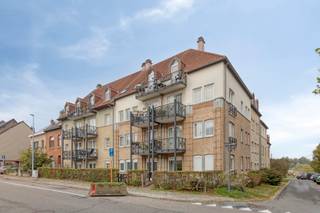 Cet appartement avec 2 chambres est situé dans un agréable immeuble au cœur de Buizingen, à proximité immédiate du centre de Halle. Grâce à...