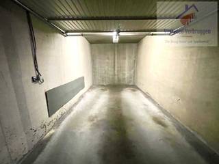 Op zoek naar een veilige en vlot bereikbare parkeerplaats in het centrum van Aalst?Deze garagebox is gelegen in de ondergrondse parking De Burcht,...
