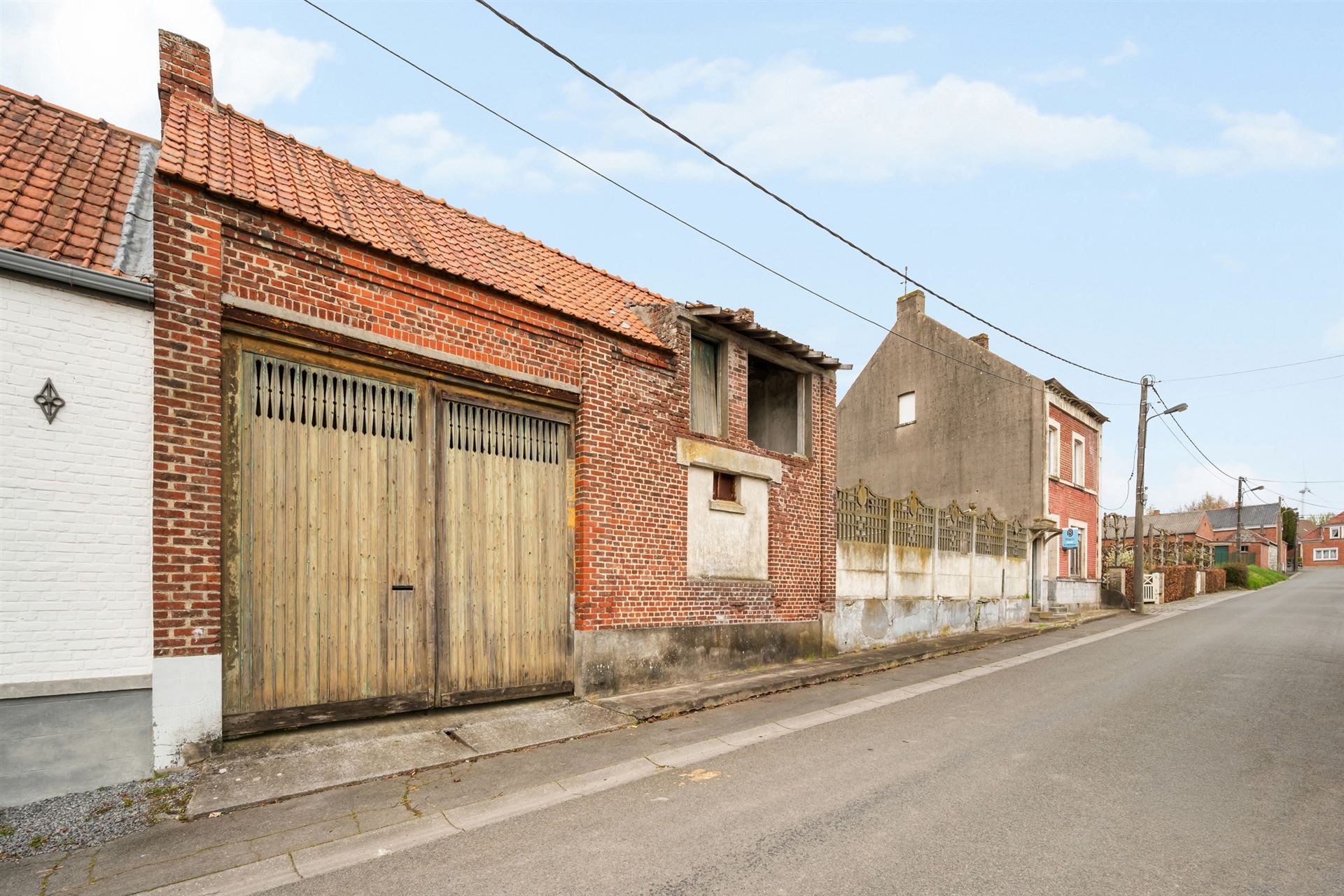 Te renoveren HOB, bouwgrond, schuur, ideale projectgrond!  - foto 4