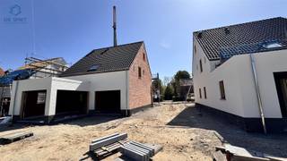 Ontdek dit prachtige pand in het pittoreske Deftinge, een unieke kans om uw droomwoning te bezitten. Deze charmante woning biedt maar liefst...