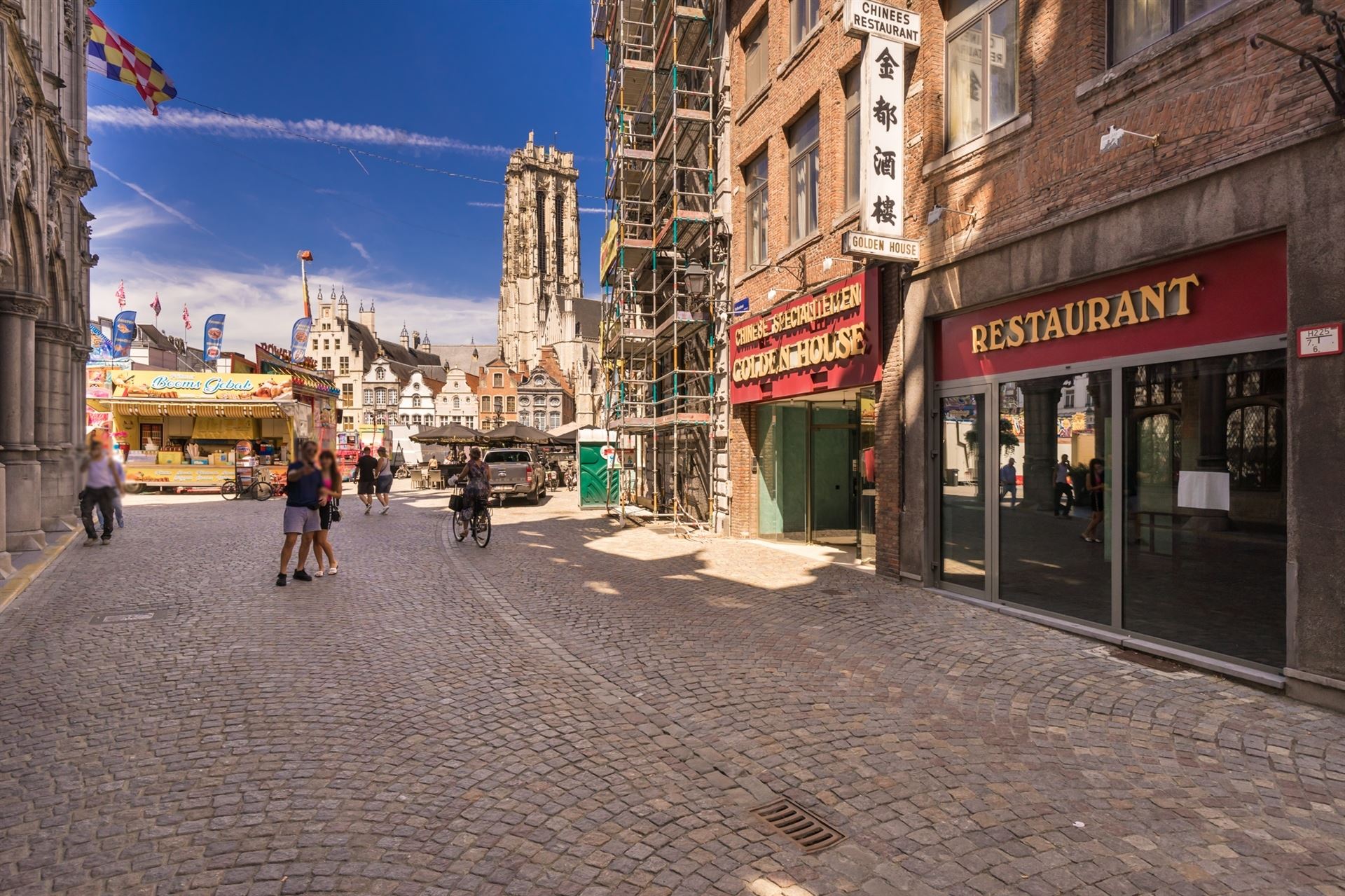 Handelspand met grote etalage op een toplocatie aan de Grote Markt te Mechelen! - foto 1