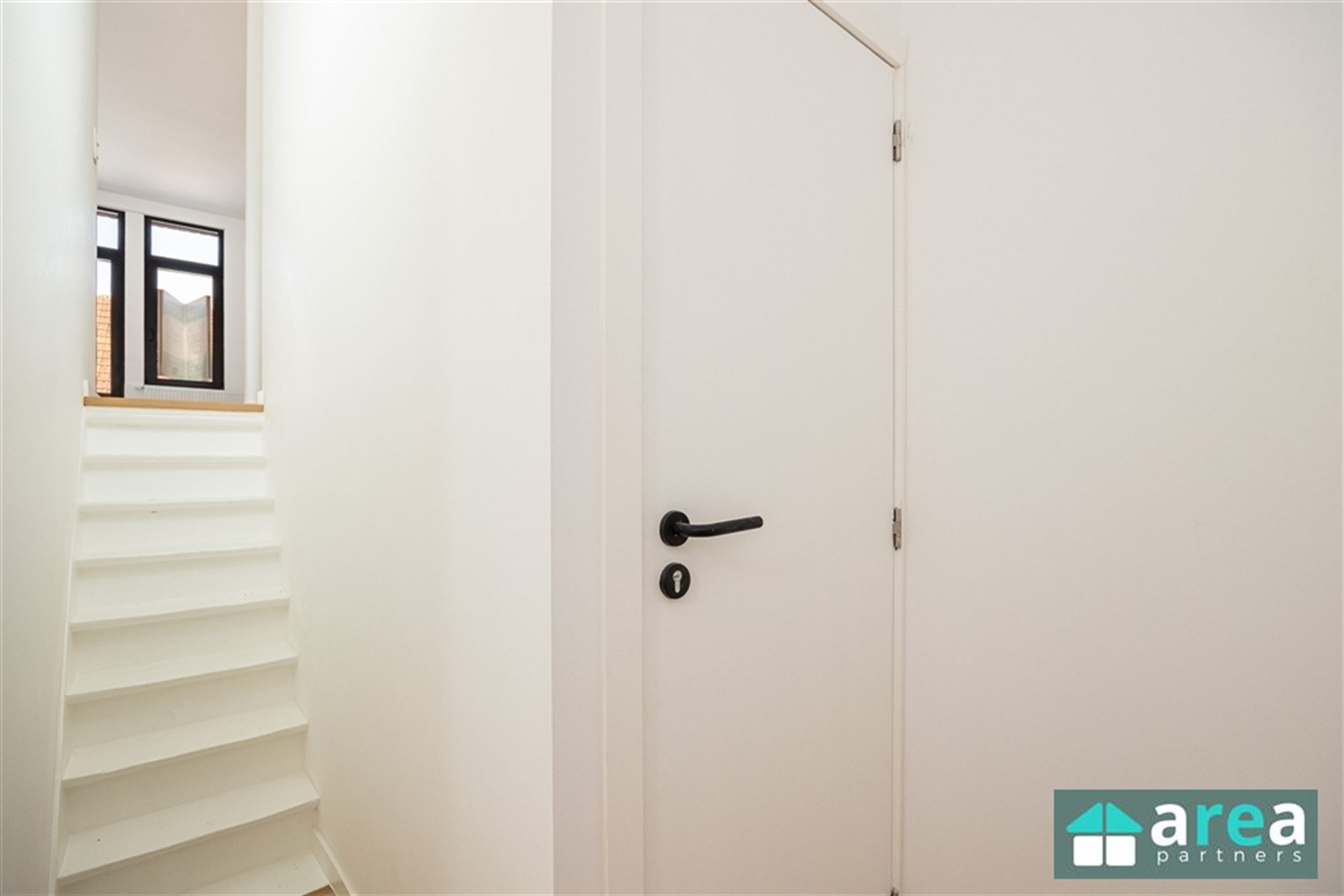 Modern gerenoveerd 1 slaapkamer appartement! - foto 5