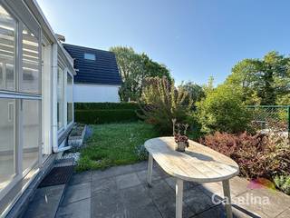 CASALINA Real Estate biedt exclusief te huur aan : Huis van 100m² (volgens EPC) met gezellige tuin. Ideaal gelegen in een rustige omgeving, op...
