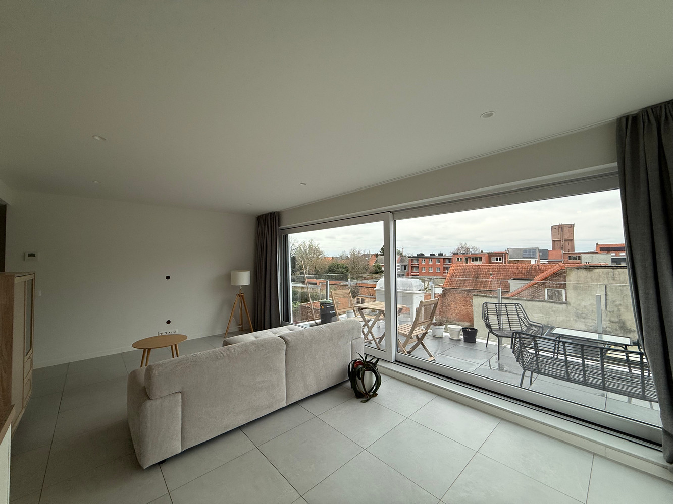 Recent en lichtrijk appartement met ruim terras - photo 4