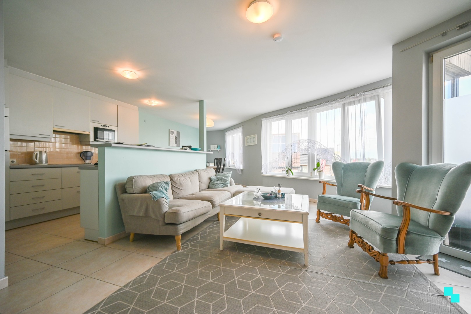 Ruim, energiezuinig duplexappartement nabij centrum Dentergem - photo 1