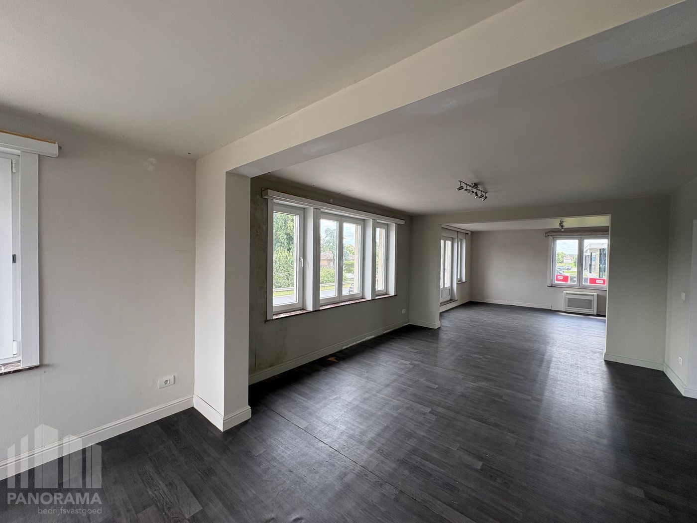 INSTAPKLARE KANTOORVILLA MET EEN TOP VISIBILITEIT VAN DE N60 - foto 4
