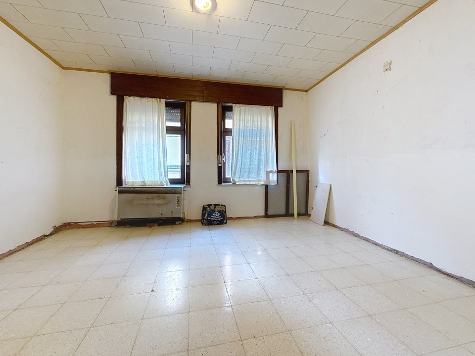 Te renoveren woning met garage op 354m² op Stadenberg - foto 5