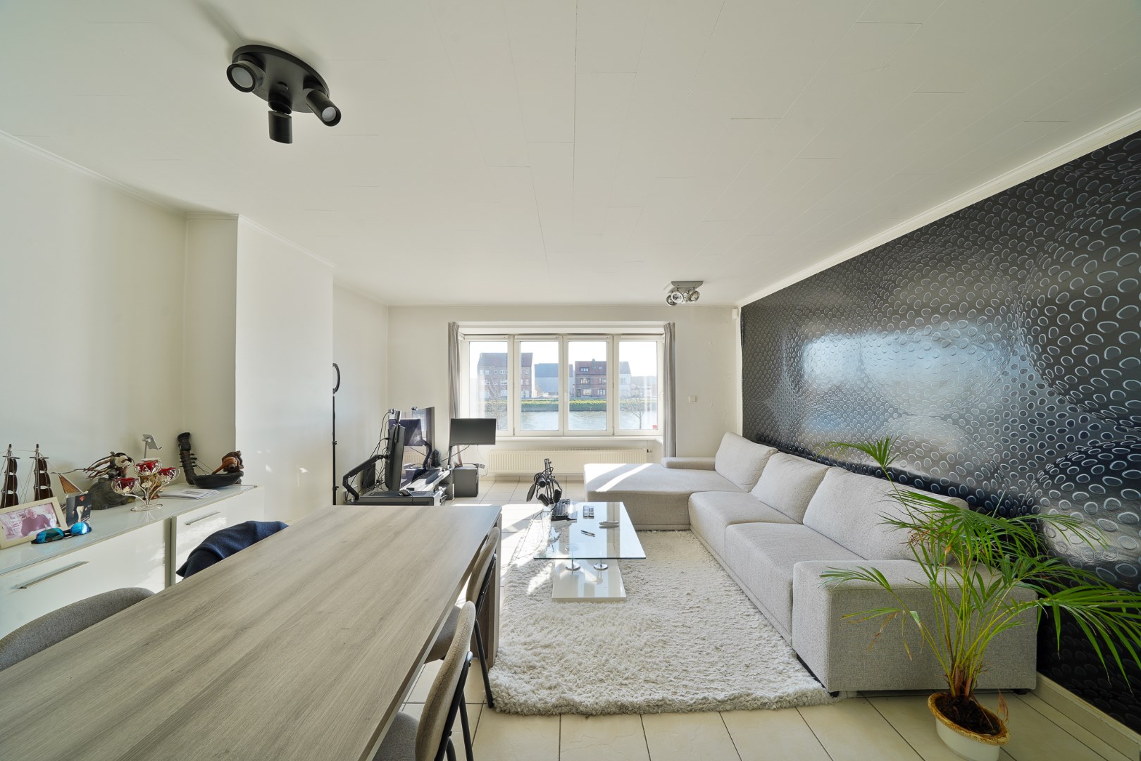 Woning met ruime garage en zicht op de vaart in Bredene - foto 3