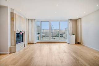 The property offers various options: suitable for a personal trainer, yoga studio, group classes, spinning,... in short, for all activities related...