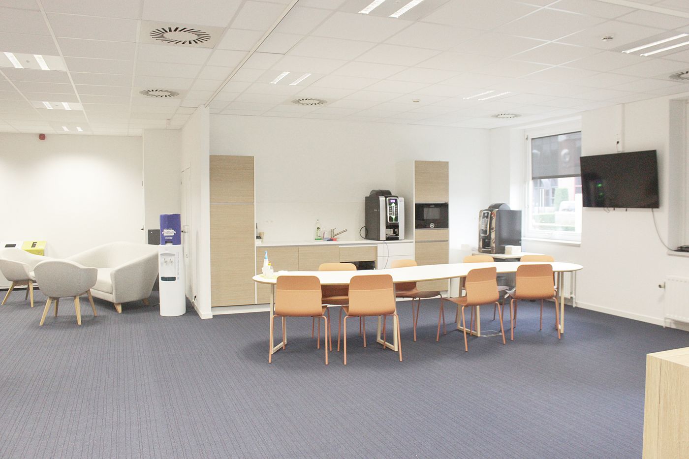 2.000 m² kantoren/polyvalente ruimte nabij R0 - foto 3