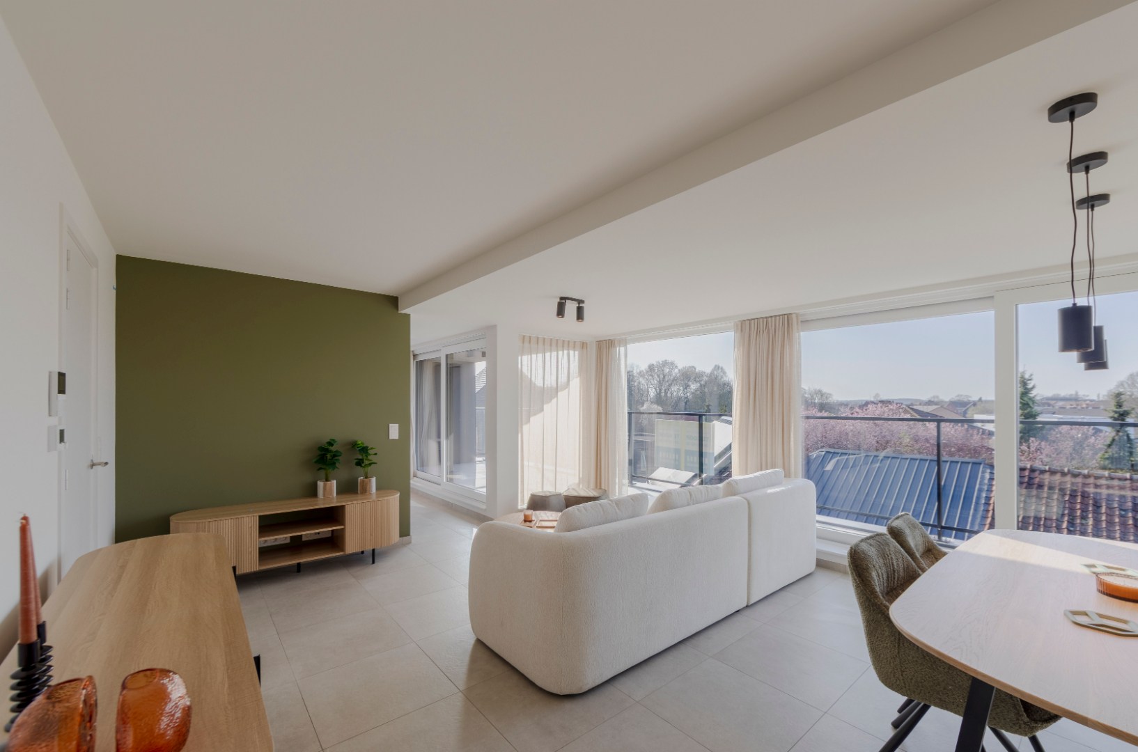 Appartement met terras vlak bij de markt te Meulebeke (Tielt). - foto 3