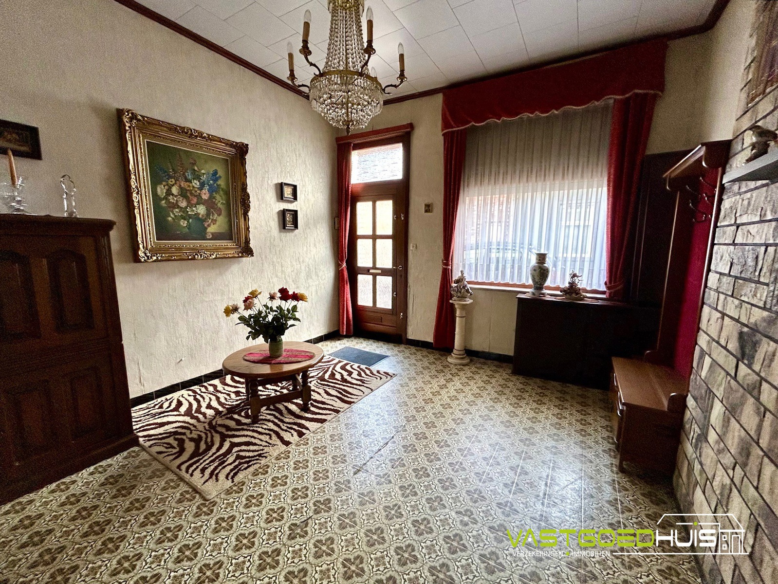 Te renoveren stadswoning met tuin  - foto 4