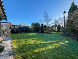 RUIME OPEN BEBOUWING met een BEWOONBARE OPPERVLAKTE van ca. 275 m², gelegen op een STRATEGISCHE en VLOT BEREIKBARE LOCATIE te Merelbeke. Dankzij...