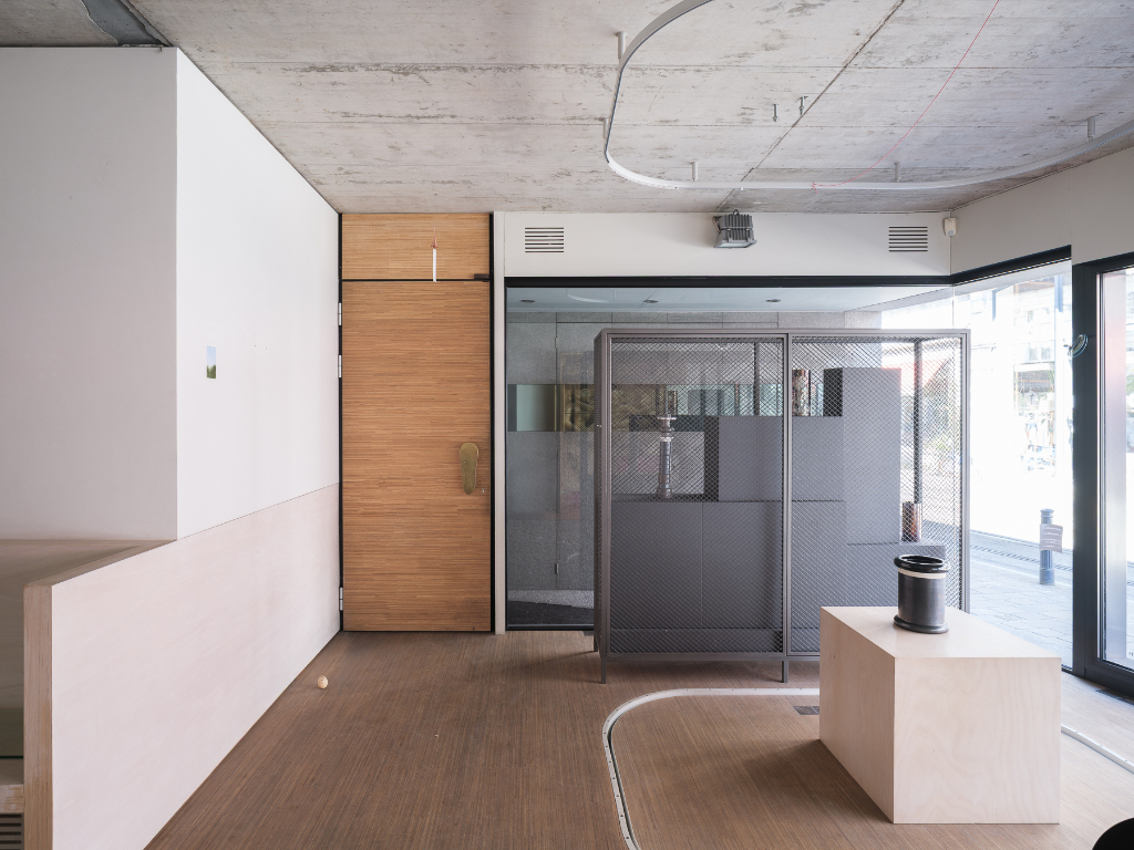 Architecturale handelsruimte op een absolute toplocatie - foto 3